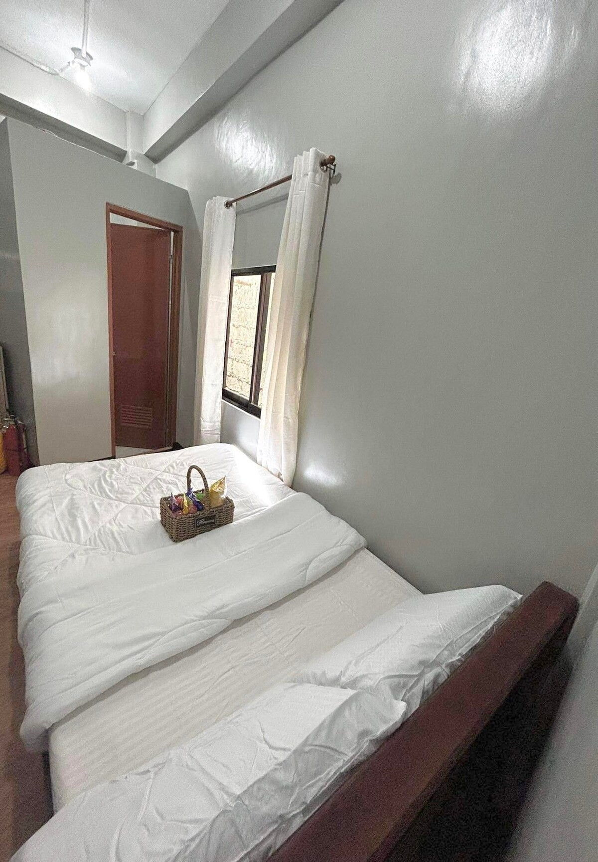 ROOM 103